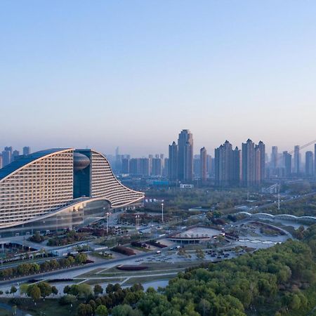Intercontinental Wuhan By Ihg - Yangtze River View Exterior photo
