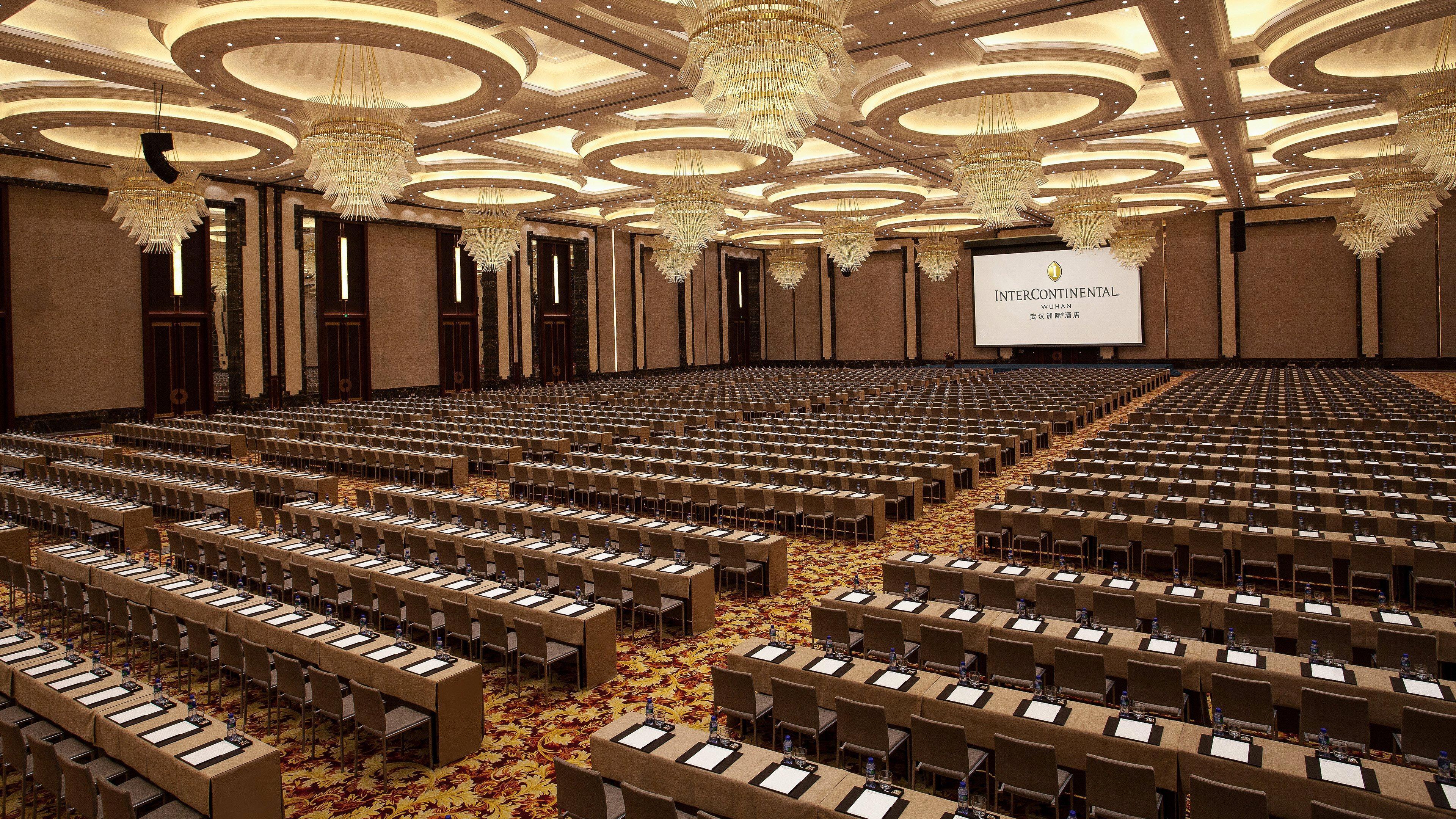 Intercontinental Wuhan By Ihg - Yangtze River View Exterior photo