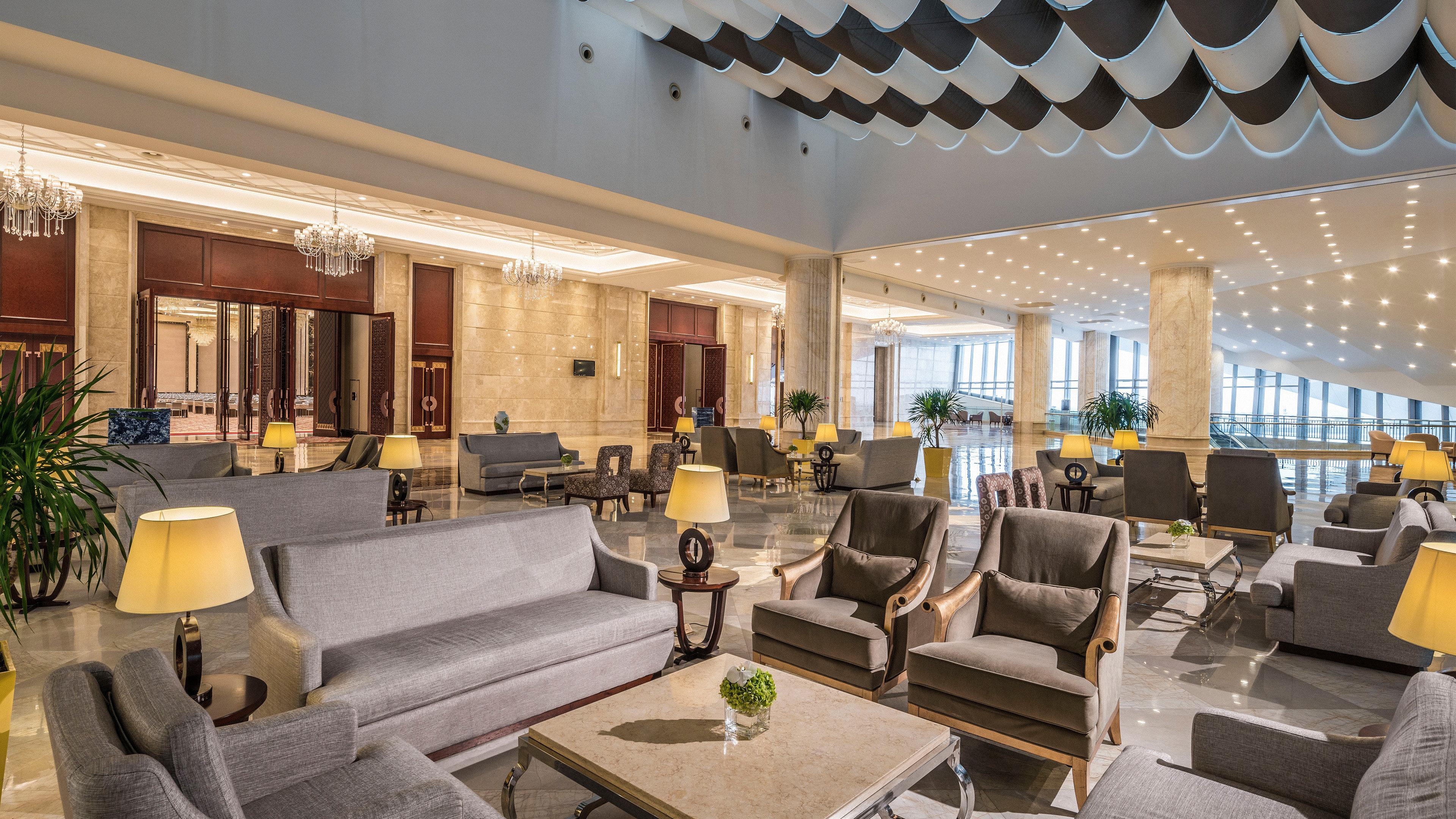 Intercontinental Wuhan By Ihg - Yangtze River View Exterior photo